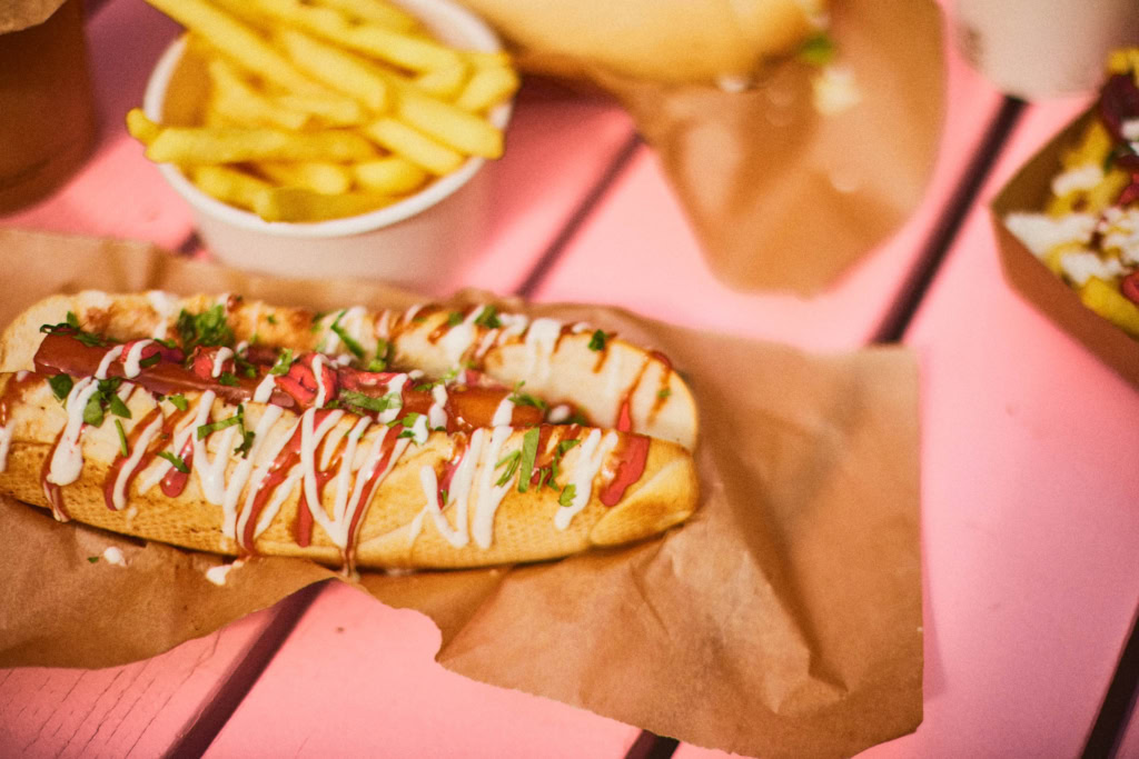 Wild Wild Wurst - Der Charmante Würstelstand